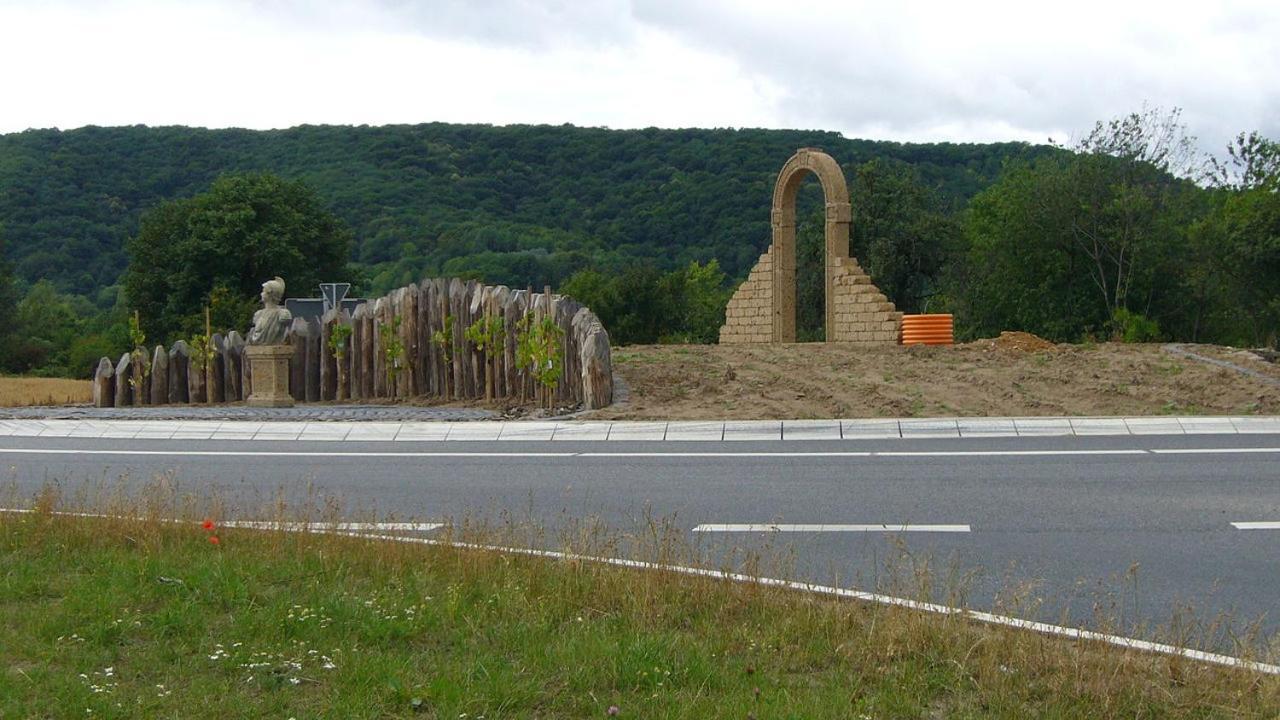 Neli Am Rhein * Rheinbrohl